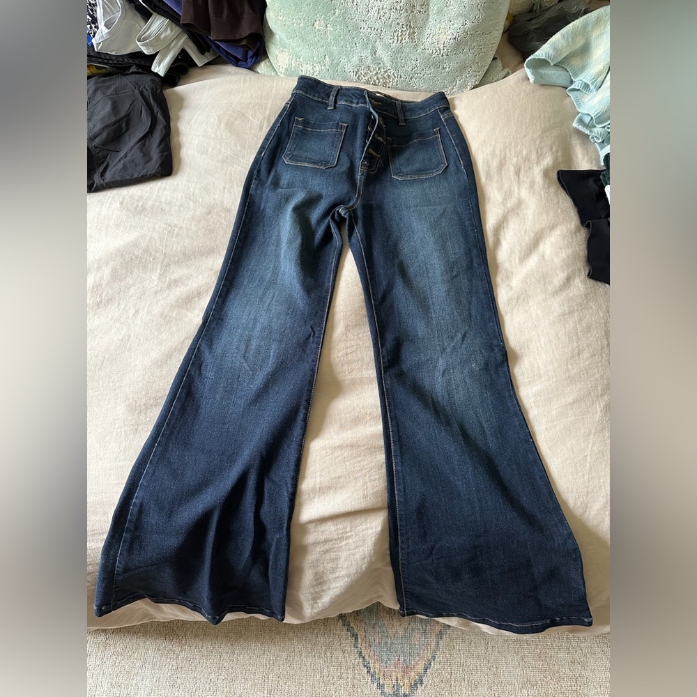 Boot cut jeans